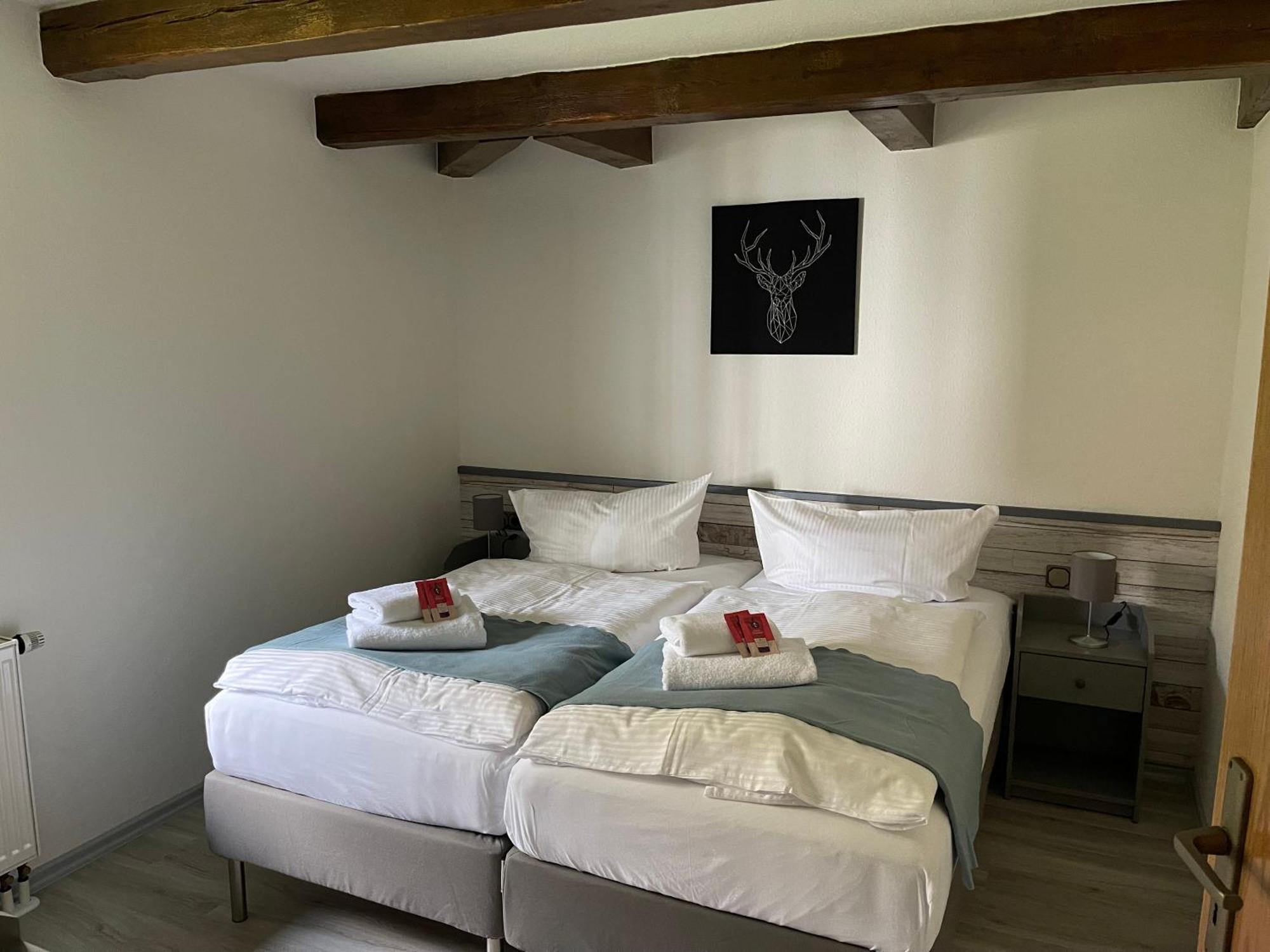 Landhotel Der Distelhof Mit Scheunencafe Dillstadt Экстерьер фото